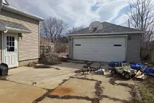 218 N Henninger St, Mayville, WI 53050 - Photo 2