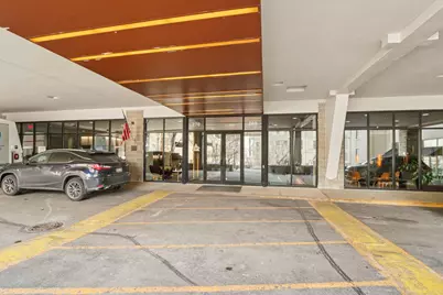 270 E Highland Ave #223, Milwaukee, WI 53202 - Photo 8