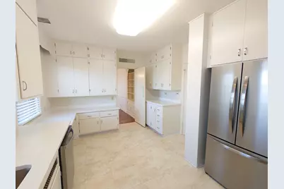 3222 E Hampshire St, Milwaukee, WI 53211 - Photo 24