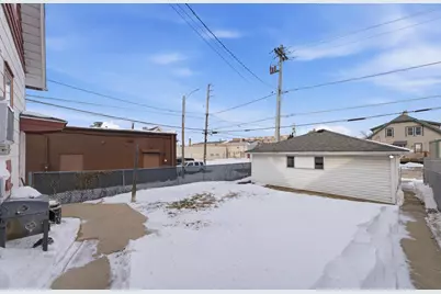 1332 S 57th St, West Allis, WI 53214 - Photo 4