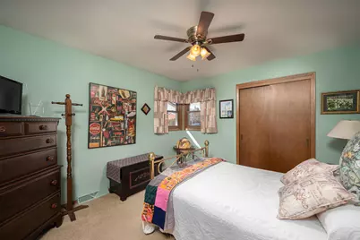 6968 W Tesch Ave, Milwaukee, WI 53220 - Photo 16