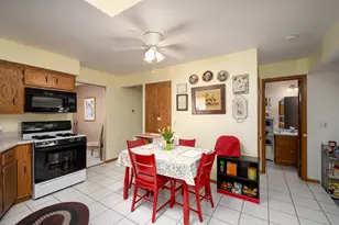 6968 W Tesch Ave, Milwaukee, WI 53220 - Photo 8