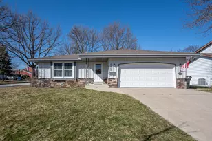 6968 W Tesch Ave, Milwaukee, WI 53220 - Photo 20