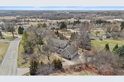4413  Magna Vista Dr, Jackson, WI 53037 - Photo 38