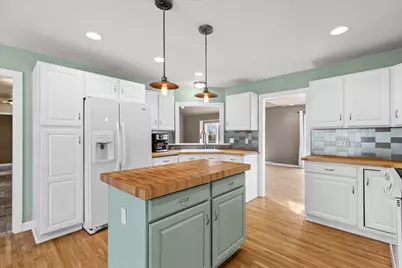 4413  Magna Vista Dr, Jackson, WI 53037 - Photo 14