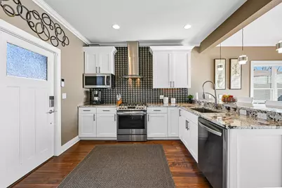 616  Kopmeier Dr, Pewaukee, WI 53072 - Photo 6