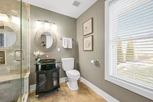 616 Kopmeier Dr, Pewaukee, WI 53072 - Photo 10