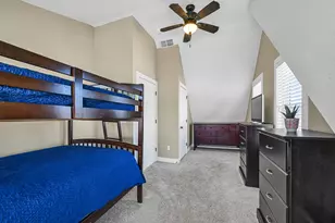 616 Kopmeier Dr, Pewaukee, WI 53072 - Photo 16