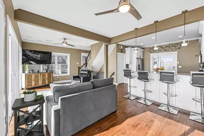 616  Kopmeier Dr, Pewaukee, WI 53072 - Photo 8