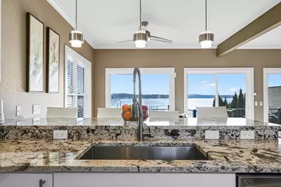 616  Kopmeier Dr, Pewaukee, WI 53072 - Photo 4