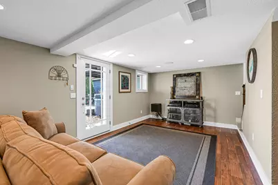 616  Kopmeier Dr, Pewaukee, WI 53072 - Photo 18