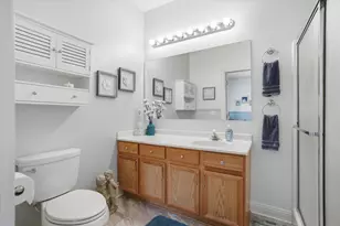 2287 W Vista Bella Dr, Oak Creek, WI 53154 - Photo 12