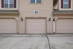 2287 W Vista Bella Dr, Oak Creek, WI 53154 - Photo 22