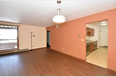 3916 N Oakland Ave #224, Shorewood, WI 53211 - Photo 8