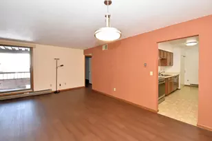 3916 N Oakland Ave, Shorewood, WI 53211 - Photo 8