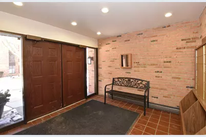 3916 N Oakland Ave #224, Shorewood, WI 53211 - Photo 4