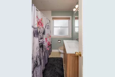 4462 S Lake Dr, Cudahy, WI 53110 - Photo 16