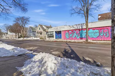 720 E Locust St #726, Milwaukee, WI 53212 - Photo 2