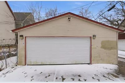 2631 N 33rd St #2633, Milwaukee, WI 53210 - Photo 6