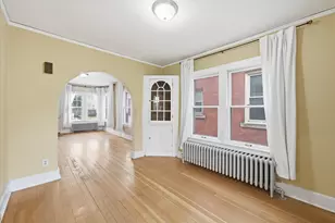1941 N Bartlett St, Milwaukee, WI 53202 - Photo 10