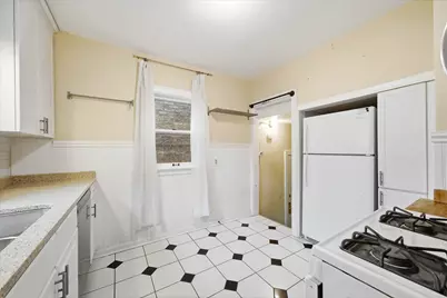 1941 N Bartlett St, Milwaukee, WI 53202 - Photo 12