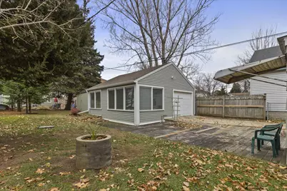 3526 S Brust Ave, Milwaukee, WI 53207 - Photo 32