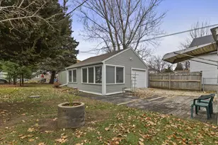 3526 S Brust Ave, Milwaukee, WI 53207 - Photo 32