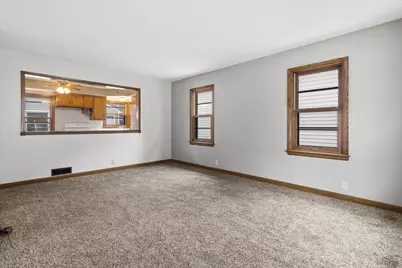 3526 S Brust Ave, Milwaukee, WI 53207 - Photo 8