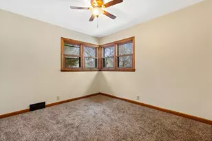 3526 S Brust Ave, Milwaukee, WI 53207 - Photo 18