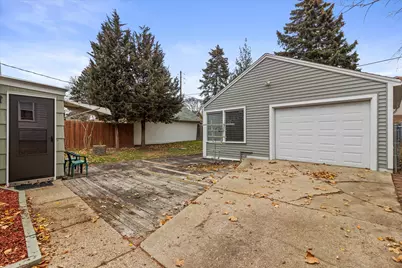 3526 S Brust Ave, Milwaukee, WI 53207 - Photo 34