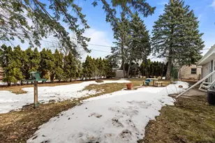 1764 Oakridge Ct, Fox Crossing, WI 54952 - Photo 38