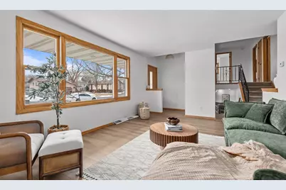 1764  Oakridge Ct, Fox Crossing, WI 54952 - Photo 4