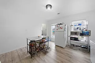 639 W Meinecke Ave, Milwaukee, WI 53212 - Photo 8