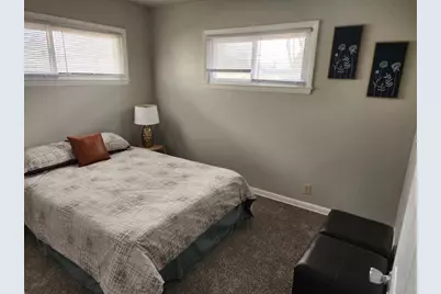 5950 N 71 St, Milwaukee, WI 53218 - Photo 10