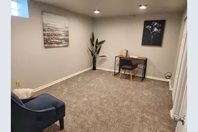 5950 N 71 St, Milwaukee, WI 53218 - Photo 6