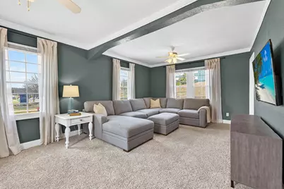 656 N 99th St, Wauwatosa, WI 53226 - Photo 4