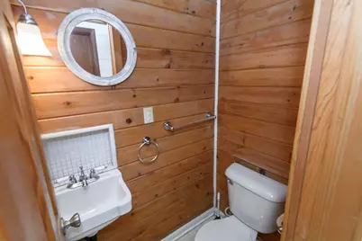 888  Wildwood Pl, Oconomowoc, WI 53066 - Photo 16