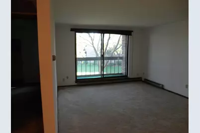 3635 N Tucker Pl #210, Milwaukee, WI 53222 - Photo 4