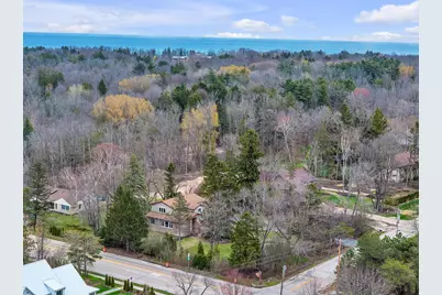 8408 N Lake Dr, Fox Point, WI 53217 - Photo 2