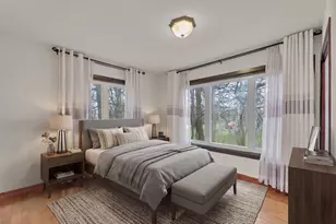 8408 N Lake Dr, Fox Point, WI 53217 - Photo 14