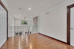 8408 N Lake Dr, Fox Point, WI 53217 - Photo 14