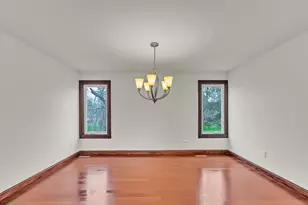 8408 N Lake Dr, Fox Point, WI 53217 - Photo 12