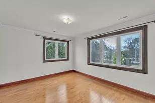 8408 N Lake Dr, Fox Point, WI 53217 - Photo 22