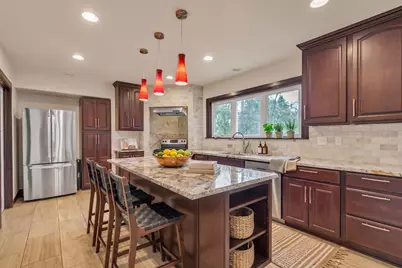 8408 N Lake Dr, Fox Point, WI 53217 - Photo 8