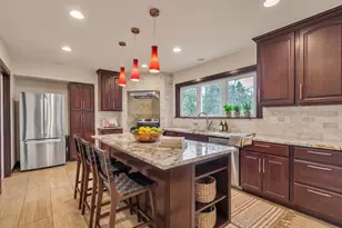8408 N Lake Dr, Fox Point, WI 53217 - Photo 8