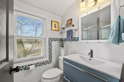 1918 E Eden Pl, Saint Francis, WI 53235 - Photo 20