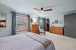 1918 E Eden Pl, Saint Francis, WI 53235 - Photo 20