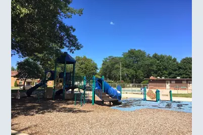 1918 E Eden Pl, Saint Francis, WI 53235 - Photo 32