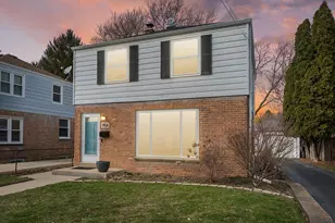 1918 E Eden Pl, Saint Francis, WI 53235 - Photo 1