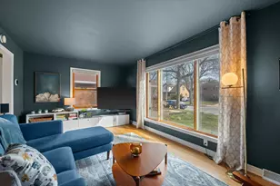 1918 E Eden Pl, Saint Francis, WI 53235 - Photo 12